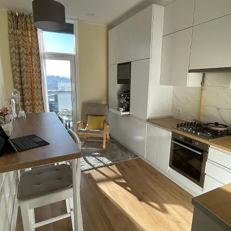 公寓 Sunny Modern Penthouse - пентхаус *