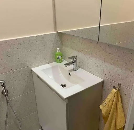 Sunny Modern Penthouse - пентхаус Apartment *