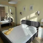 公寓 Sunny Modern Penthouse - пентхаус *