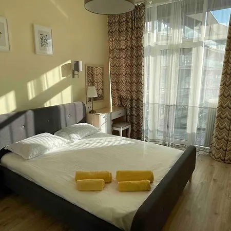 Sunny Modern Penthouse - пентхаус Leópolis