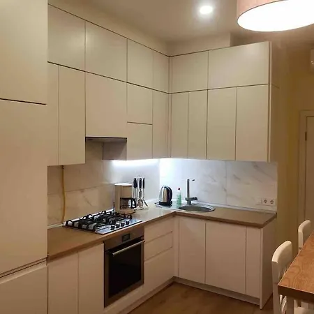 Sunny Modern Penthouse - пентхаус Διαμέρισμα *