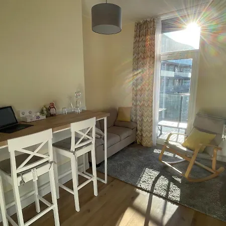 Sunny Modern Penthouse - пентхаус Apartamento *