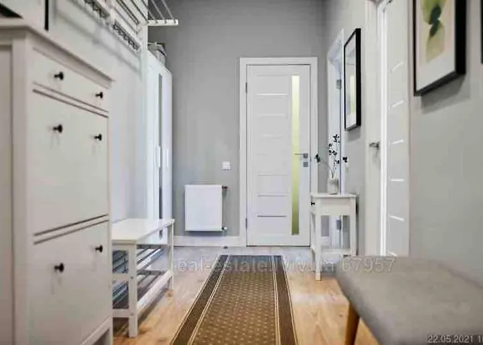 Sunny Modern Penthouse - пентхаус Διαμέρισμα